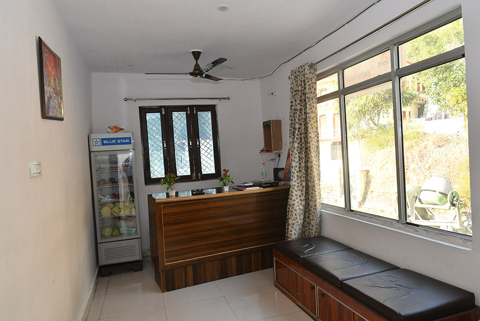 Hotel Chopta Reception